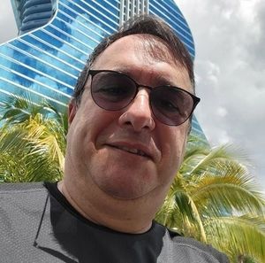 Meet your Posher, Alejandro